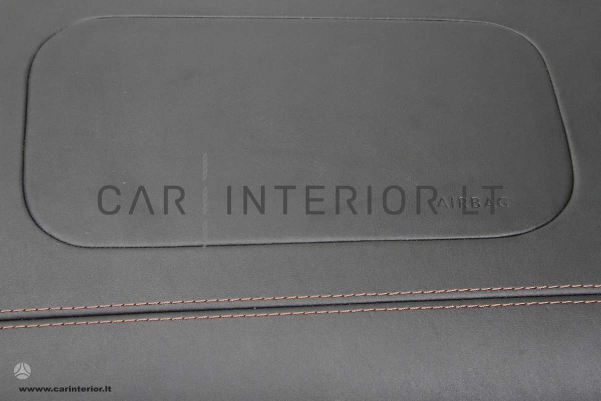 Porsche Cayenne salono detalės