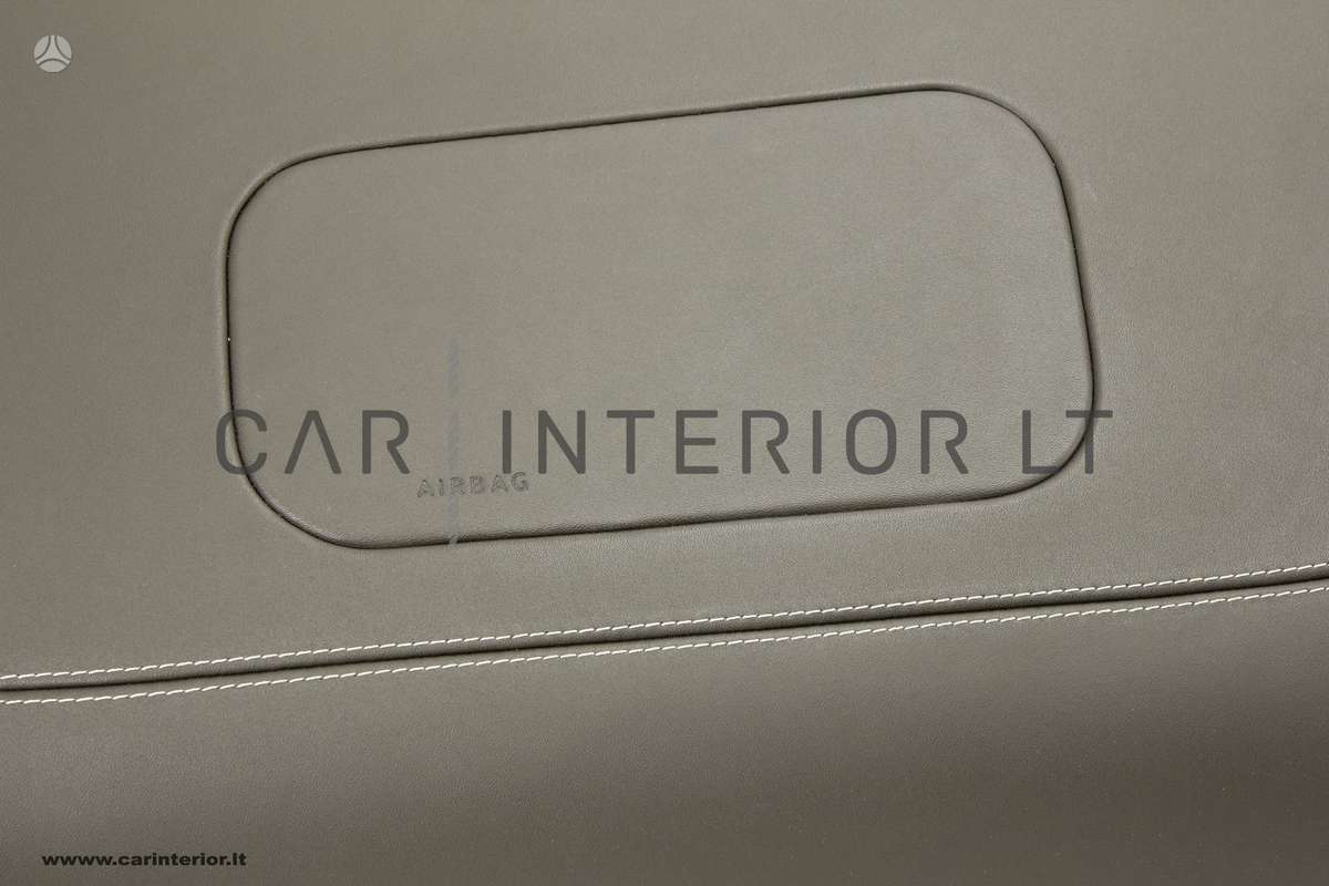Porsche Cayenne salono detalės