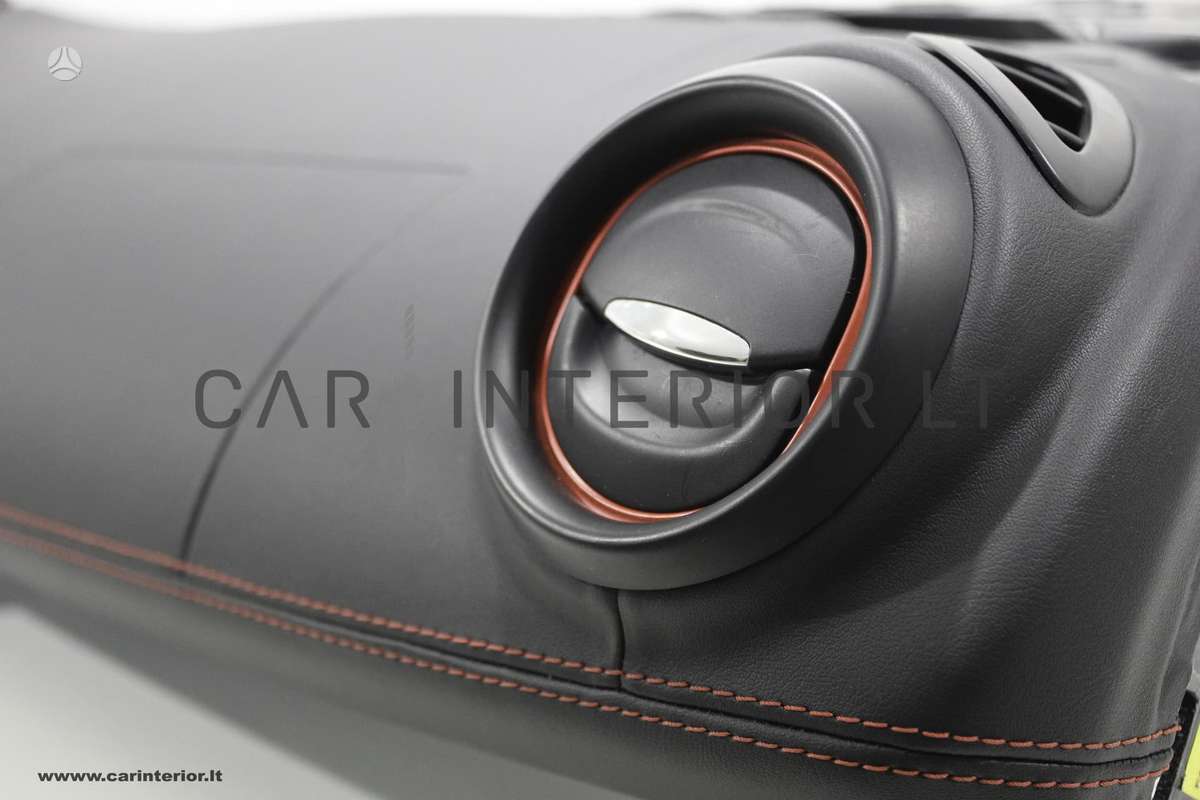 Renault Clio salono detalės
