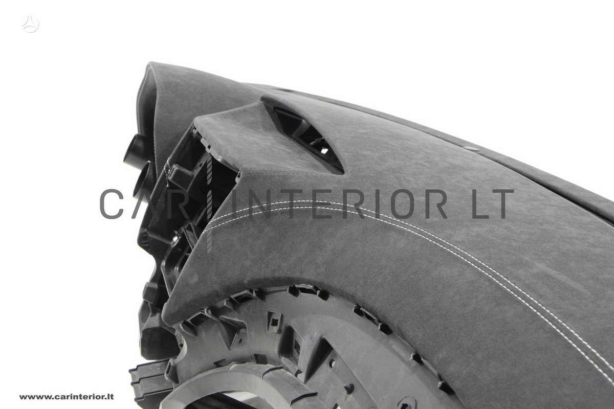 Subaru Forester salono detalės
