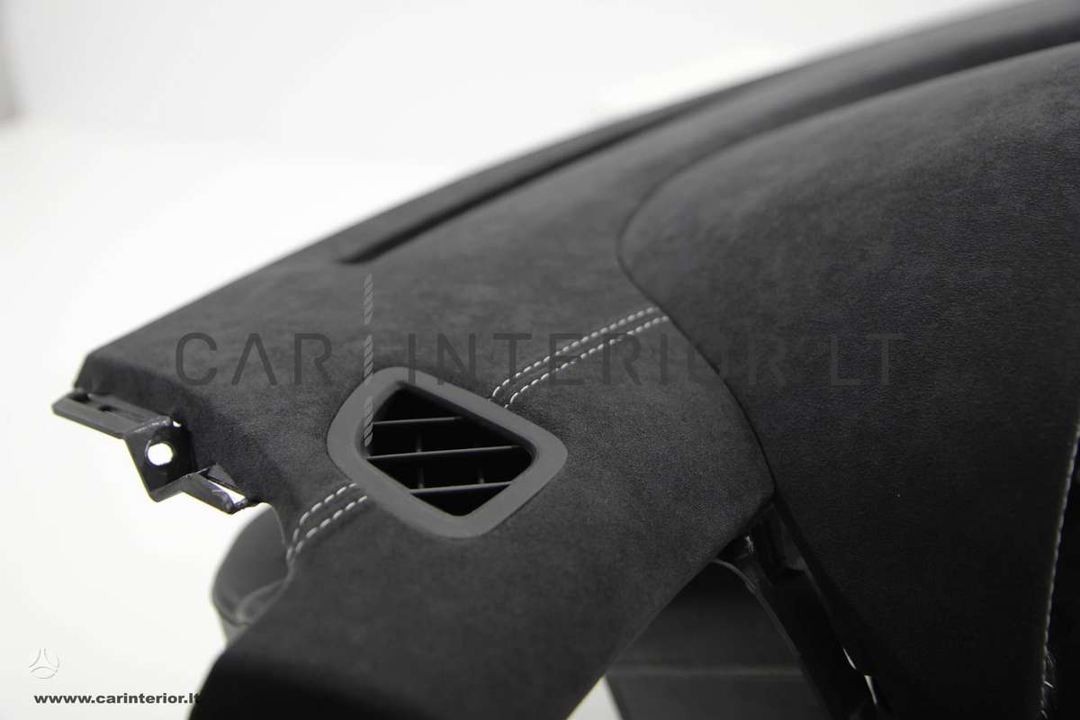 Subaru Forester salono detalės