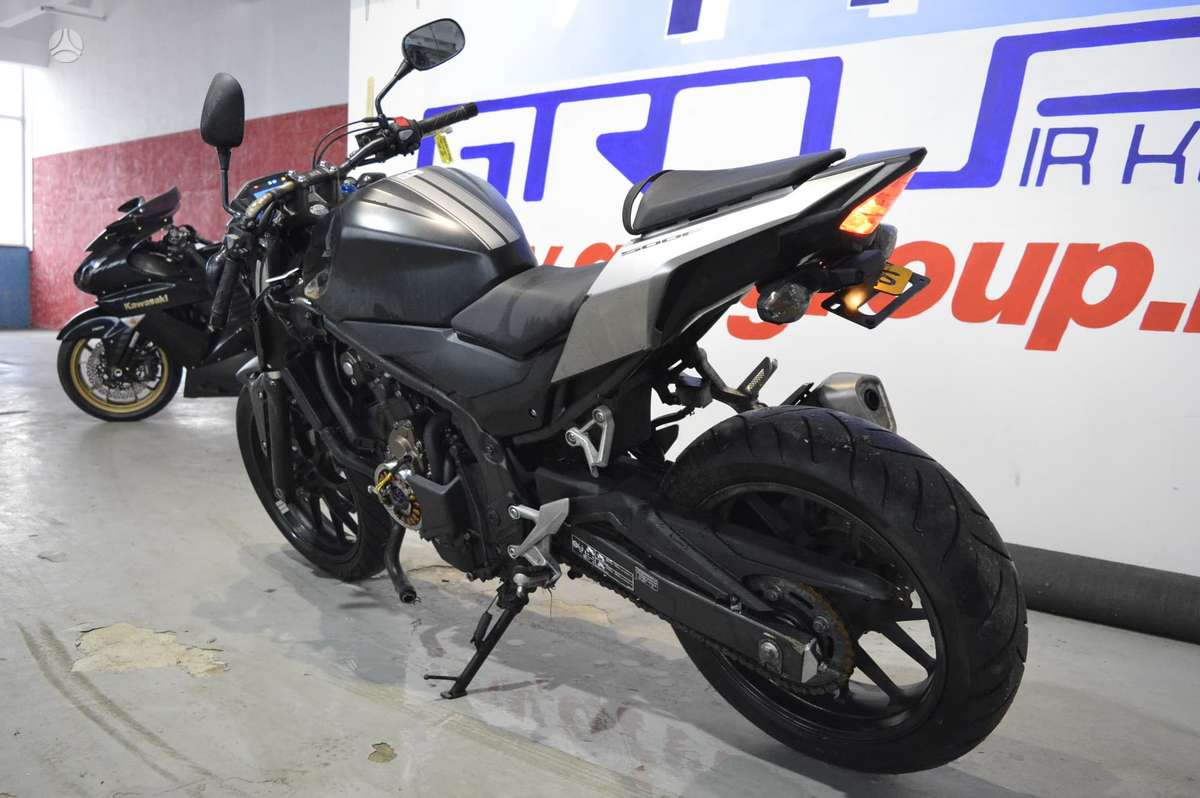 Honda CB, street / classic