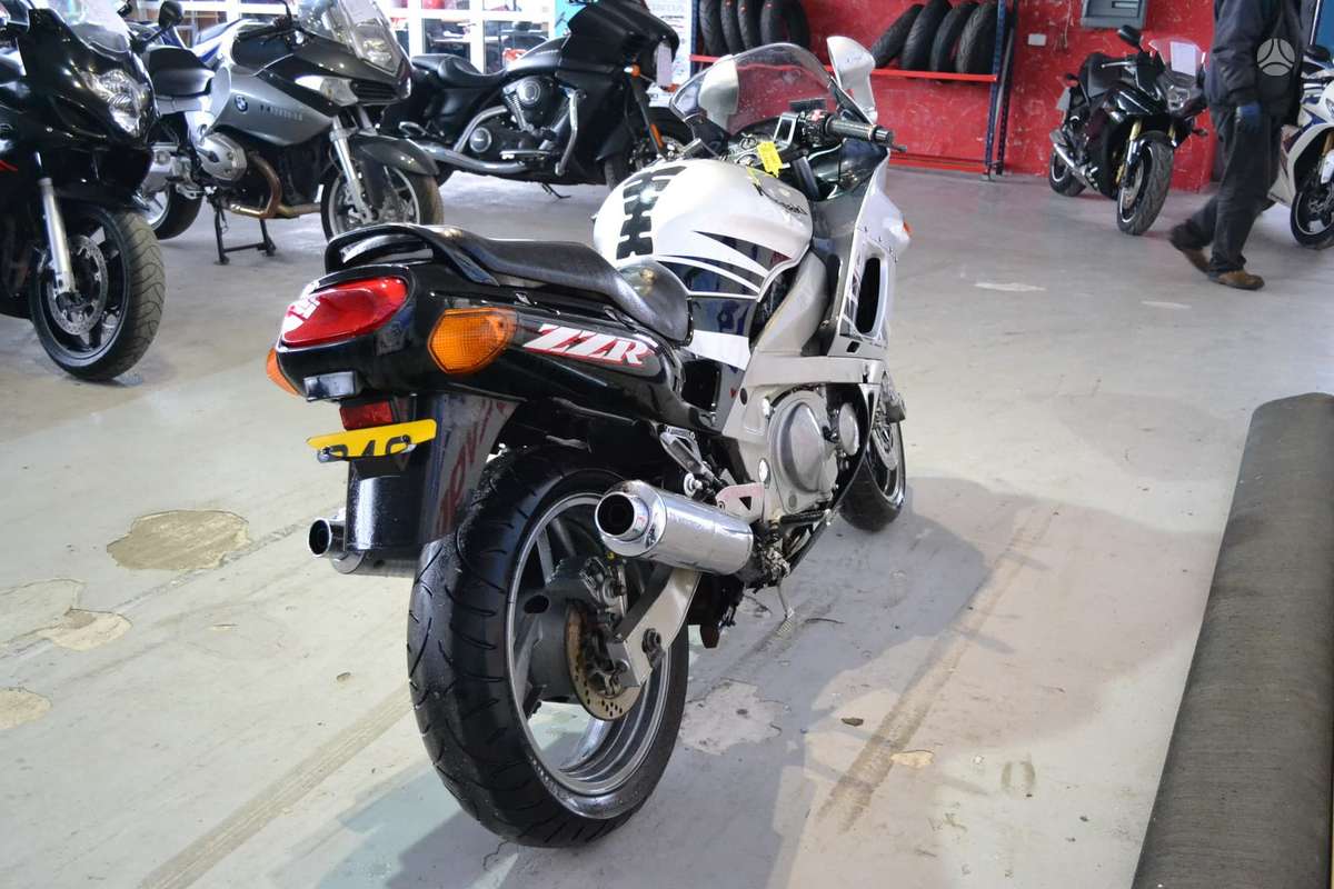 Kawasaki ZZR, superbikes