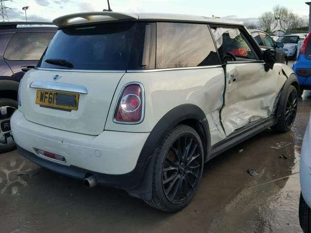 Mini One dalimis. N16b16a