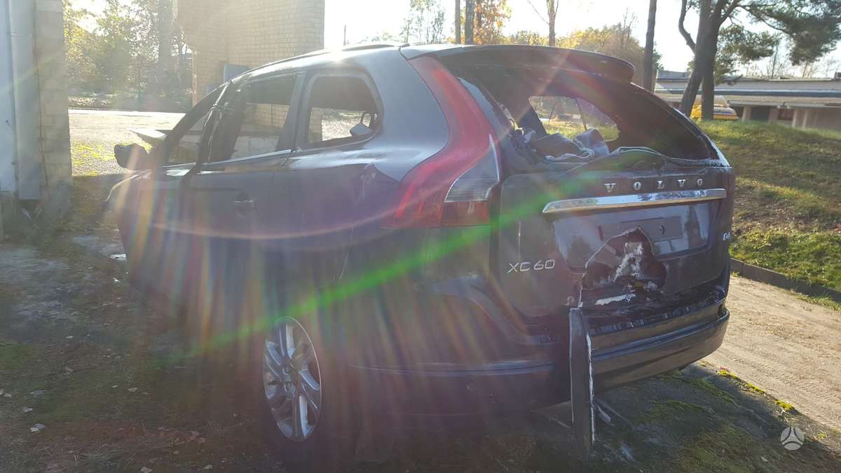 Volvo XC60 фары