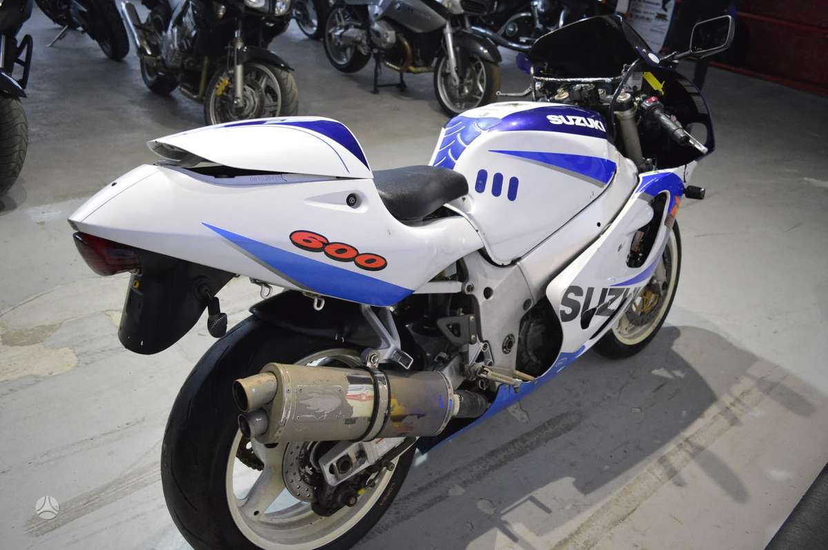 Suzuki GSX-R, спортбайки / superbikes