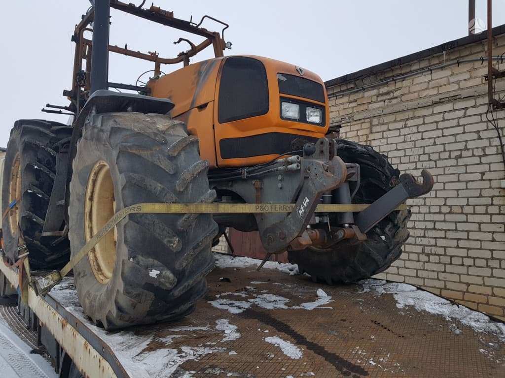 Claas Ares