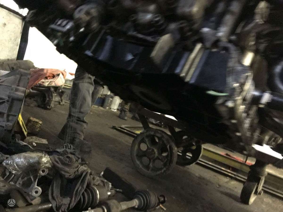 Maserati 3200 GT, AM585, engine parts