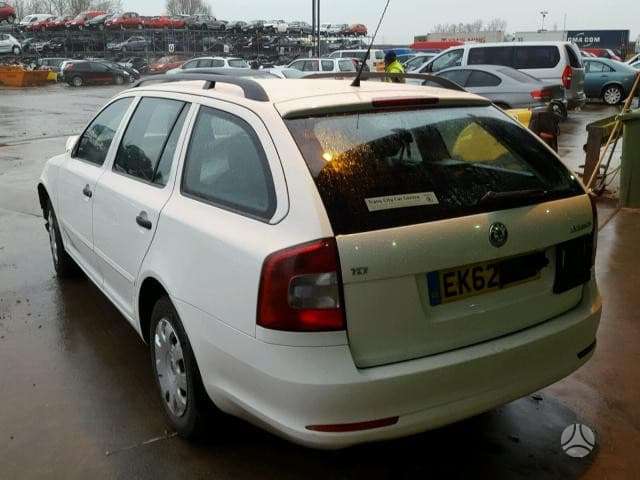 Skoda Octavia dalimis