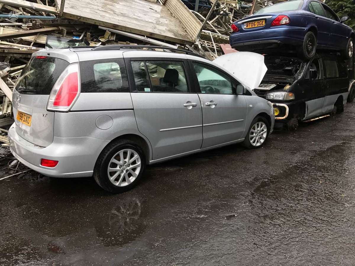 Mazda 5 for parts