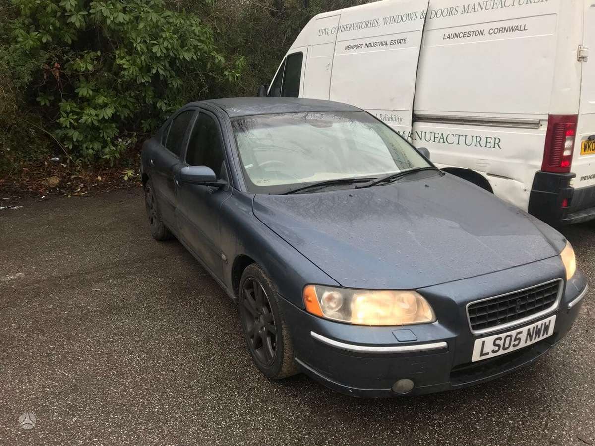 Volvo S60 по частям