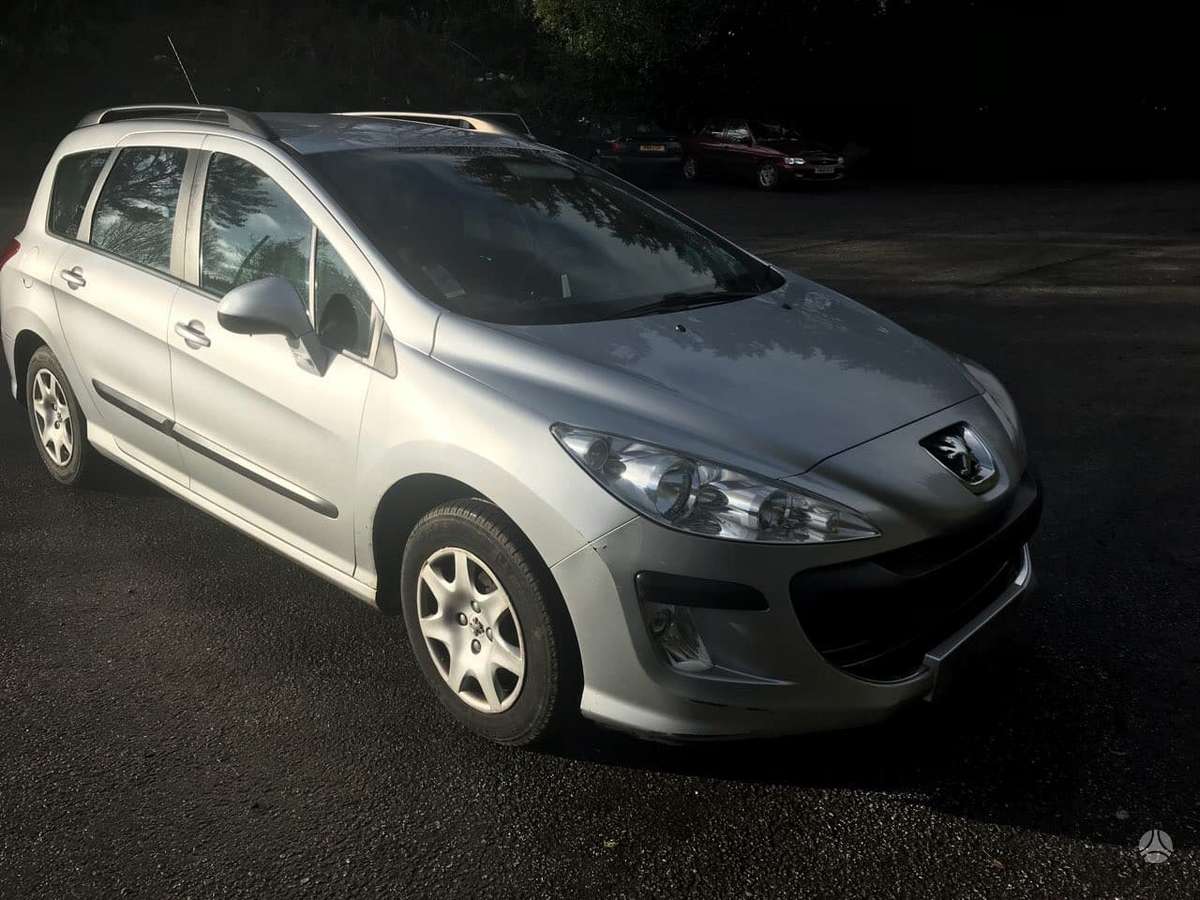 Peugeot 308 dalimis. Europa