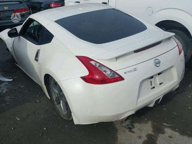Nissan 370Z dalimis. Navi hdd