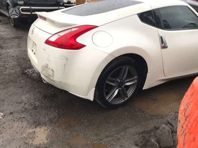 Nissan 370Z dalimis. Navi hdd