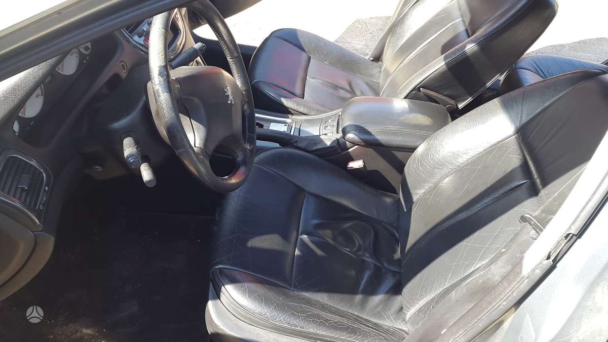 Peugeot 607 for parts