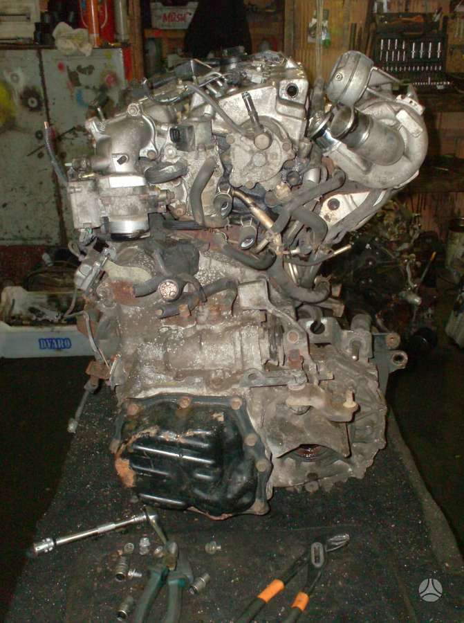 Toyota Avensis Variklis