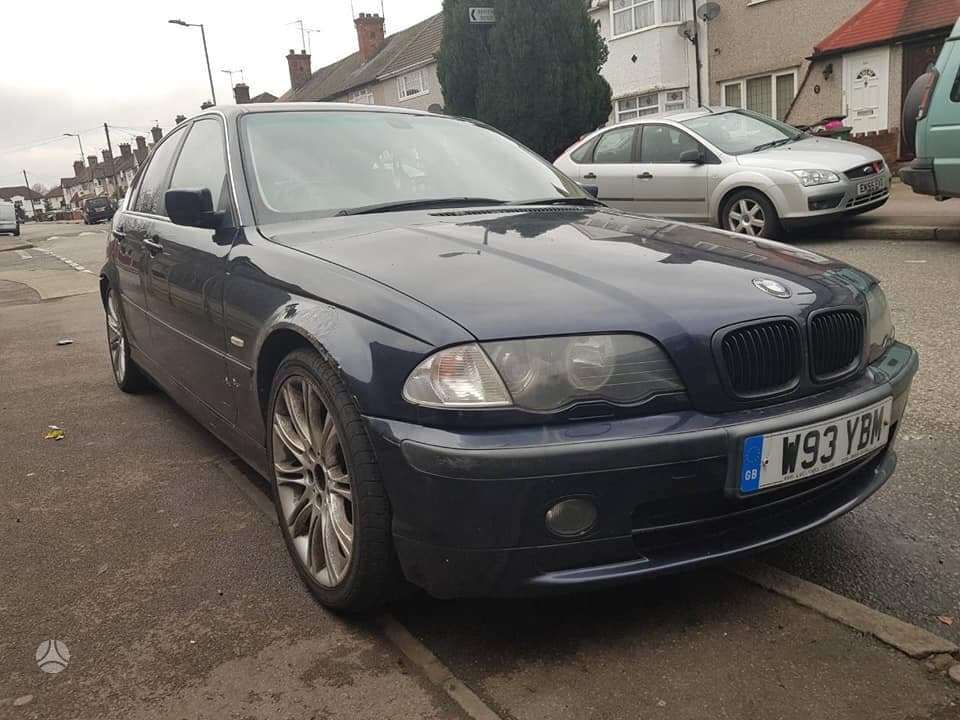 BMW 330 kėbulo dalys