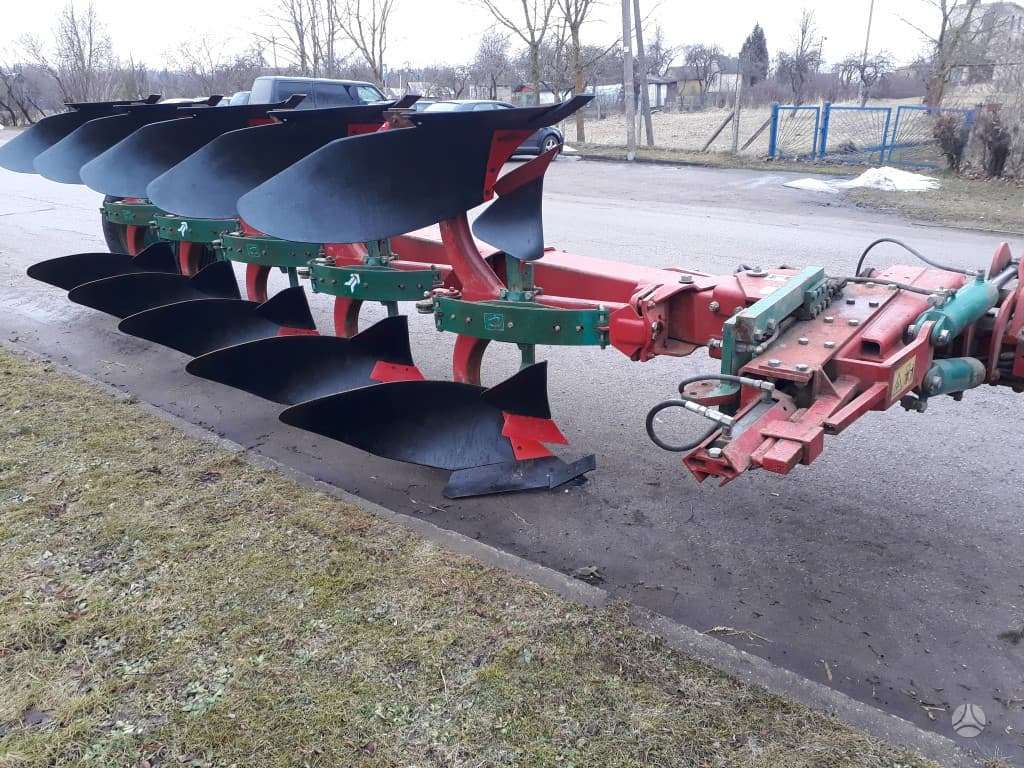 Kverneland PB 100, ploughs