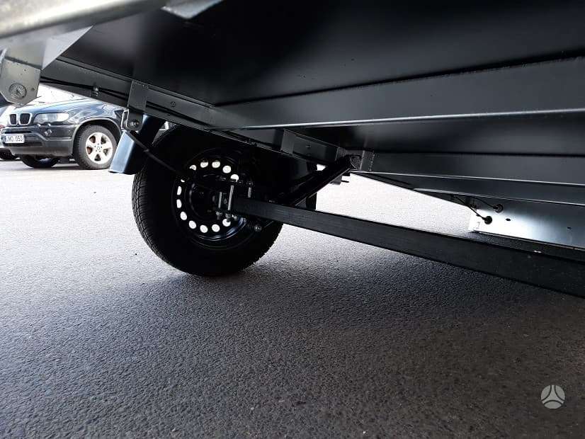 Neptun N7-236RTR, passenger car trailers