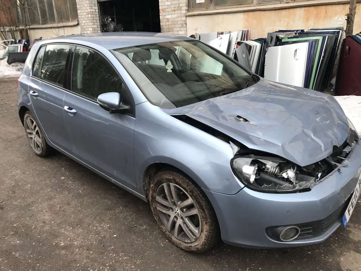 Volkswagen Golf for parts