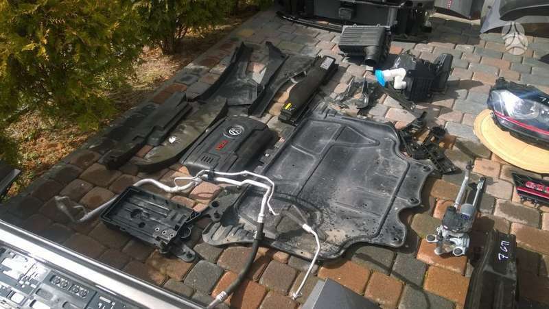 Volkswagen Golf, ORIGINALUS R16 GAUBTAI 5G0601147B, детали шасси