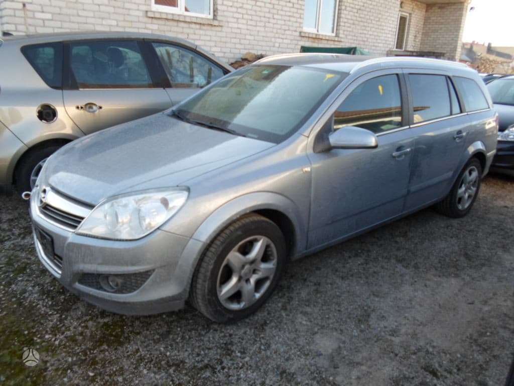 Opel Astra windshield wipers