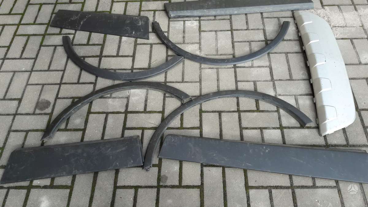 Opel Mokka kėbulo dalys