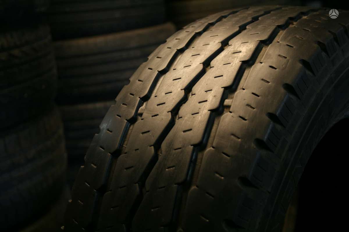 Continental Vanco, летние 215/70 R15