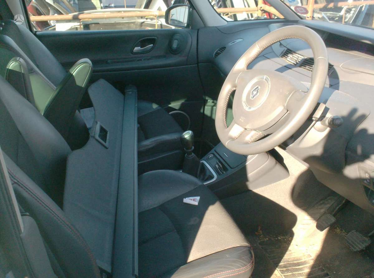 Renault Espace Reno espaise 2 0td dalimis