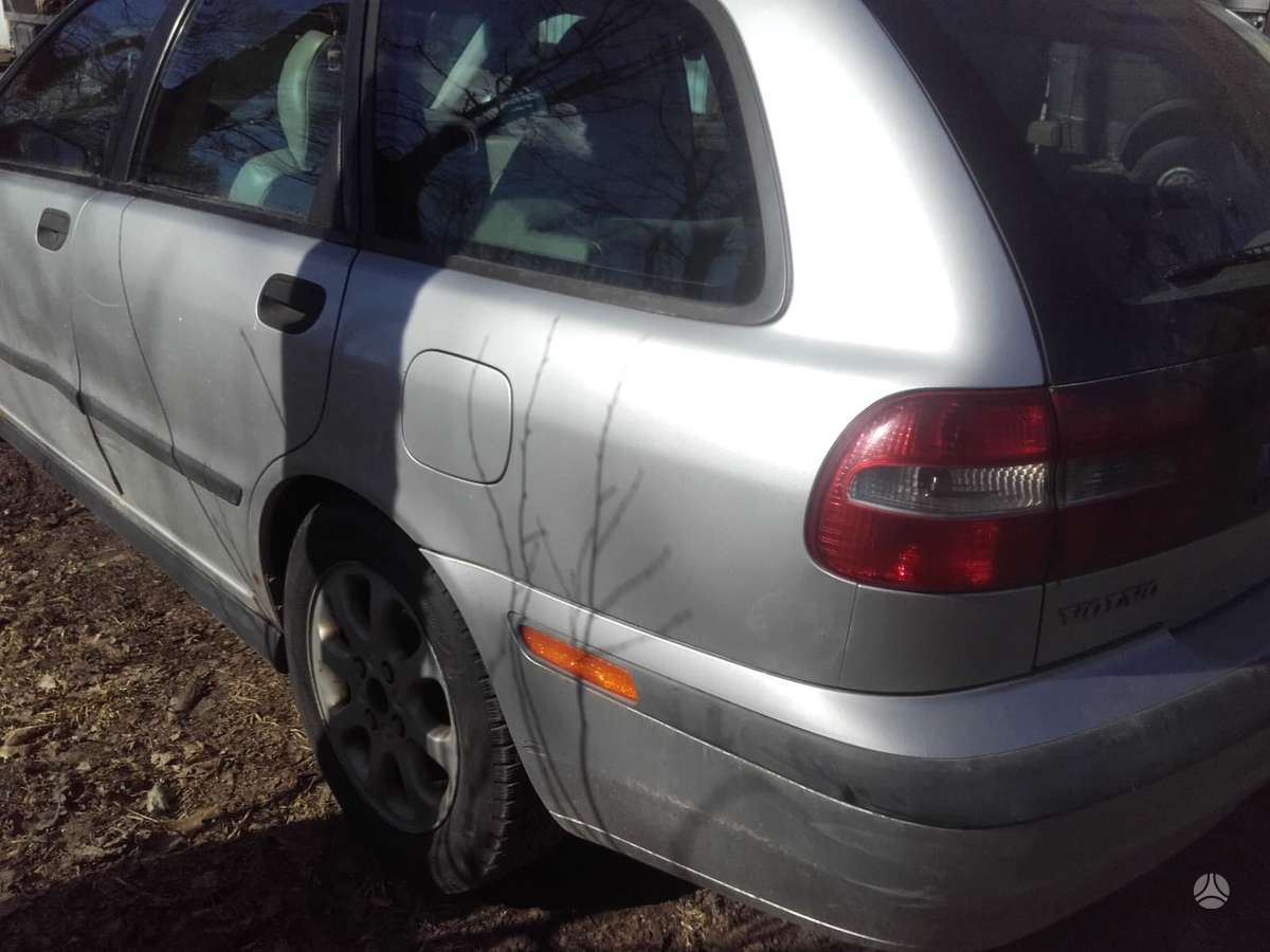 Volvo V40 rezerves daļās