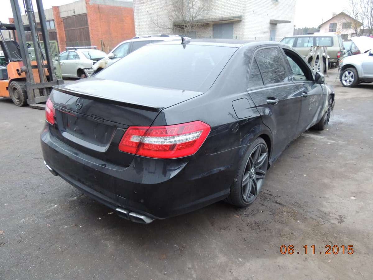 Mercedes-Benz E350