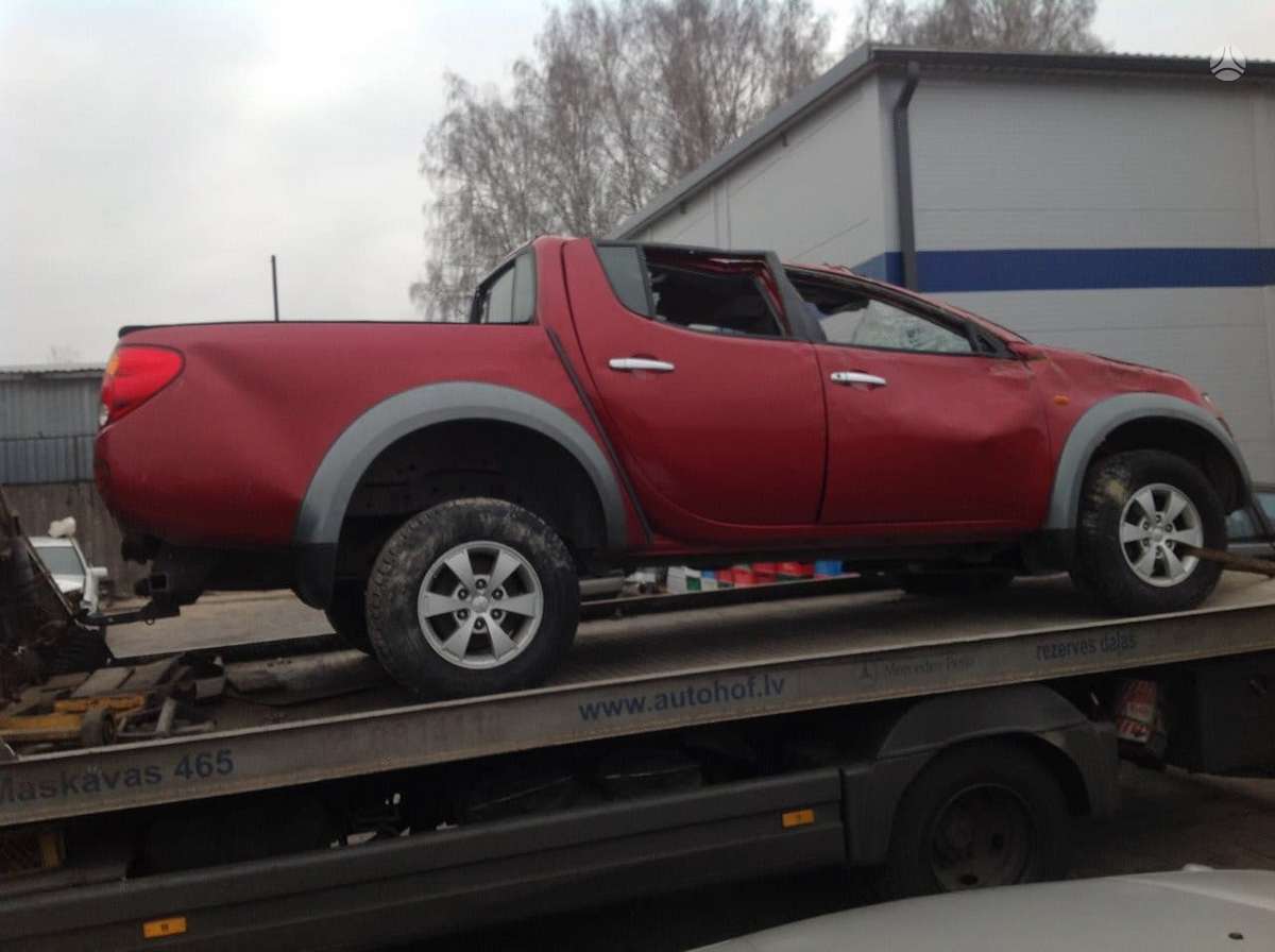 Mitsubishi L200