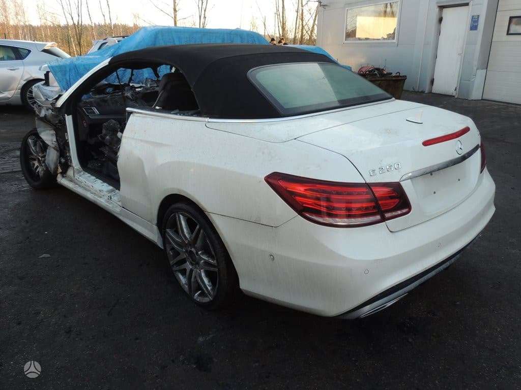 Mercedes-Benz E250