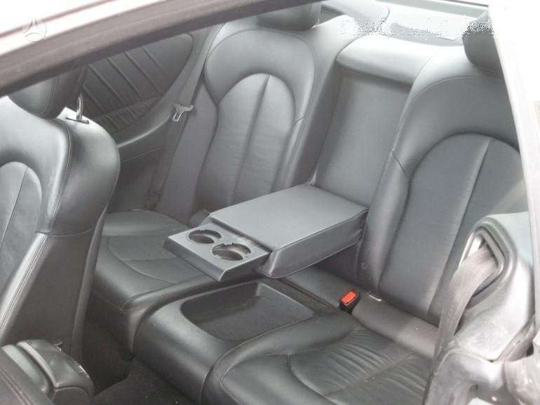 Mercedes-Benz CLK320