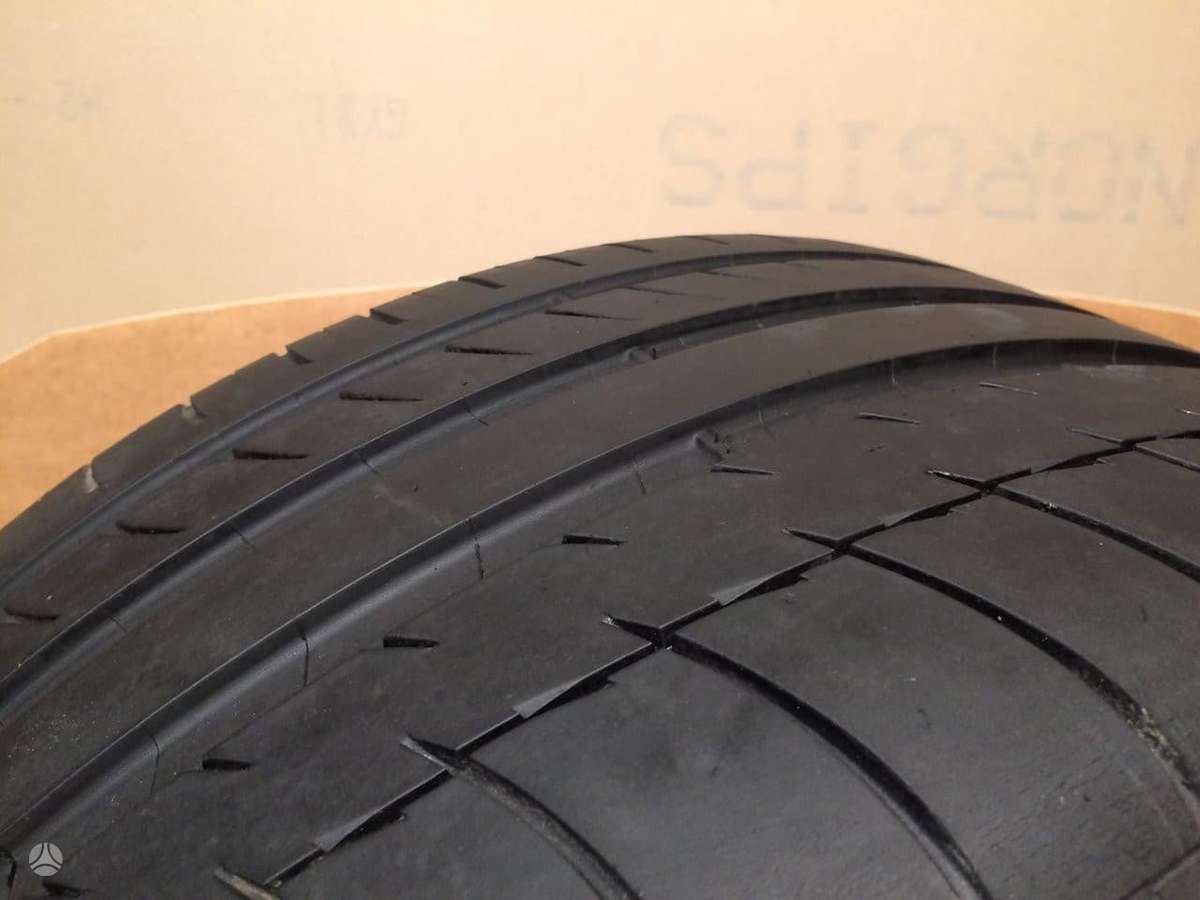 Michelin, summer 275/40 R18