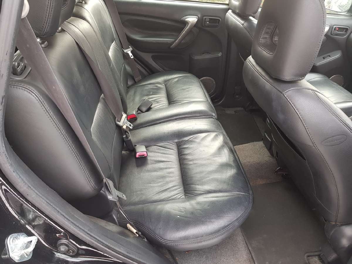 Toyota RAV4 Galimas detaliu pristatymas