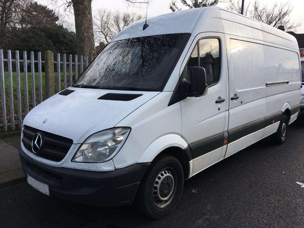 Mercedes-Benz Sprinter variklio detalės