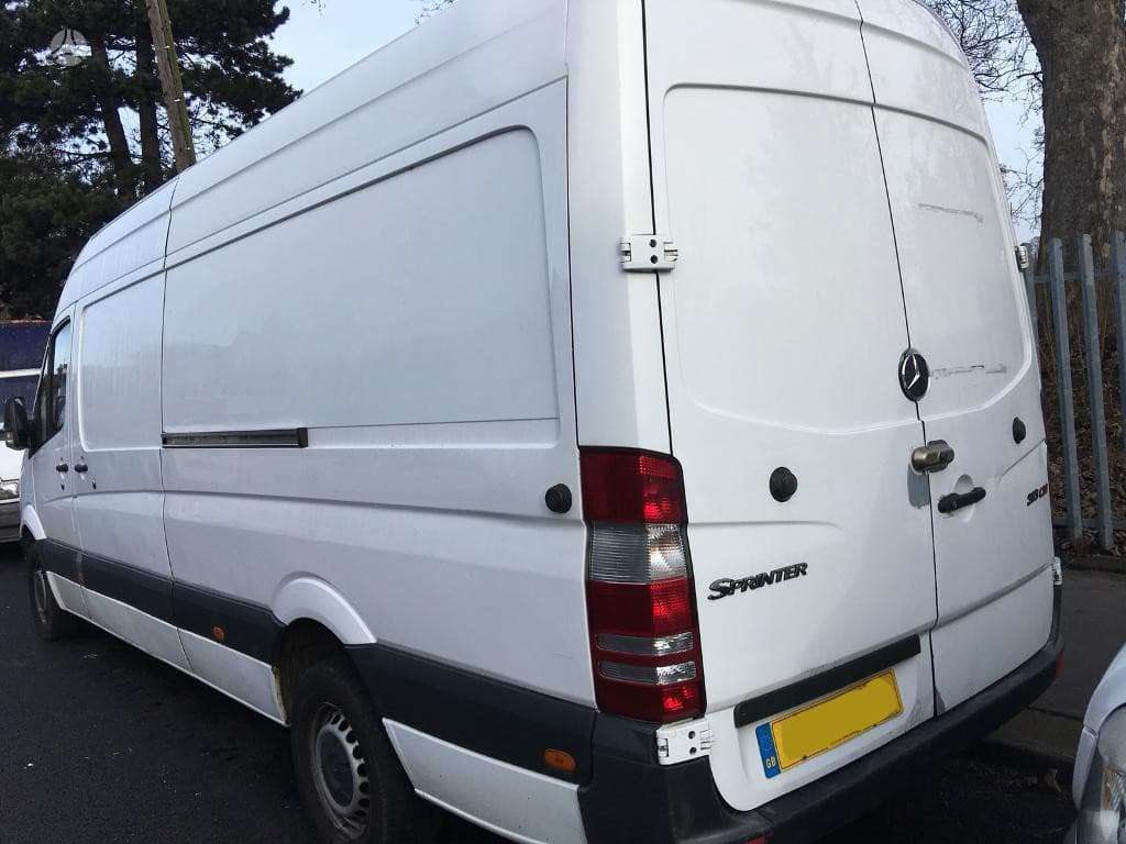 Mercedes-Benz Sprinter variklio detalės