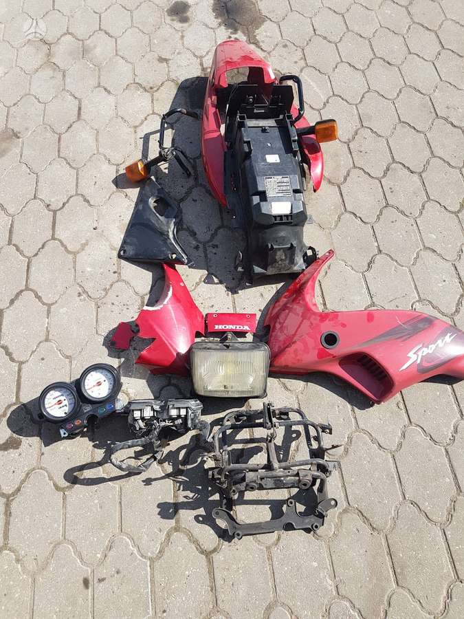 Honda CB, street / klasikiniai