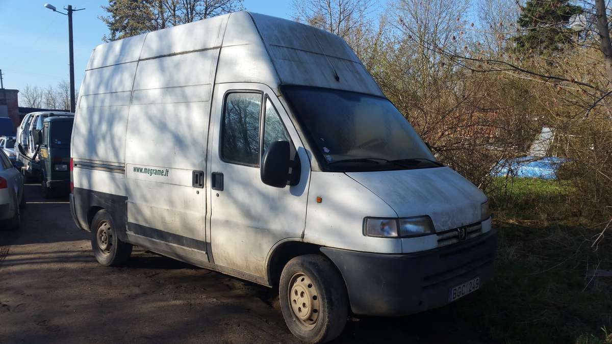 Peugeot Boxer, preču