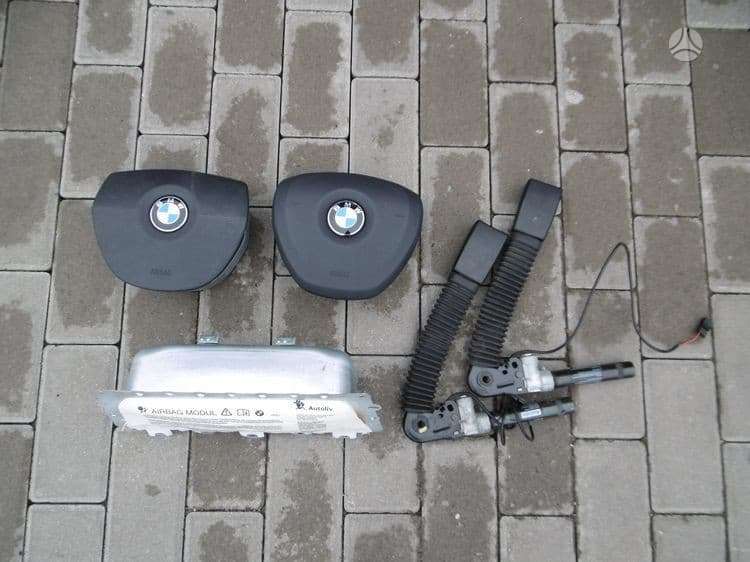 BMW 5 serija prietaisų skydelis