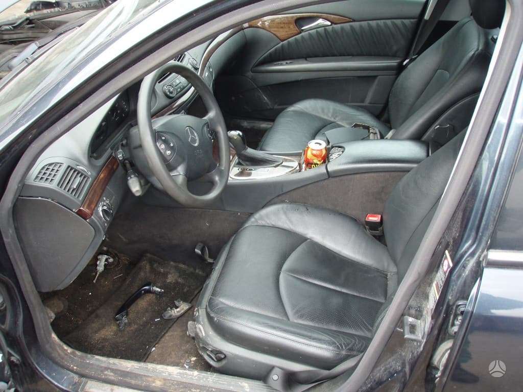 Mercedes-Benz E220 rezerves daļās