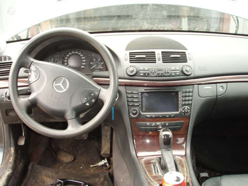 Mercedes-Benz E220 rezerves daļās