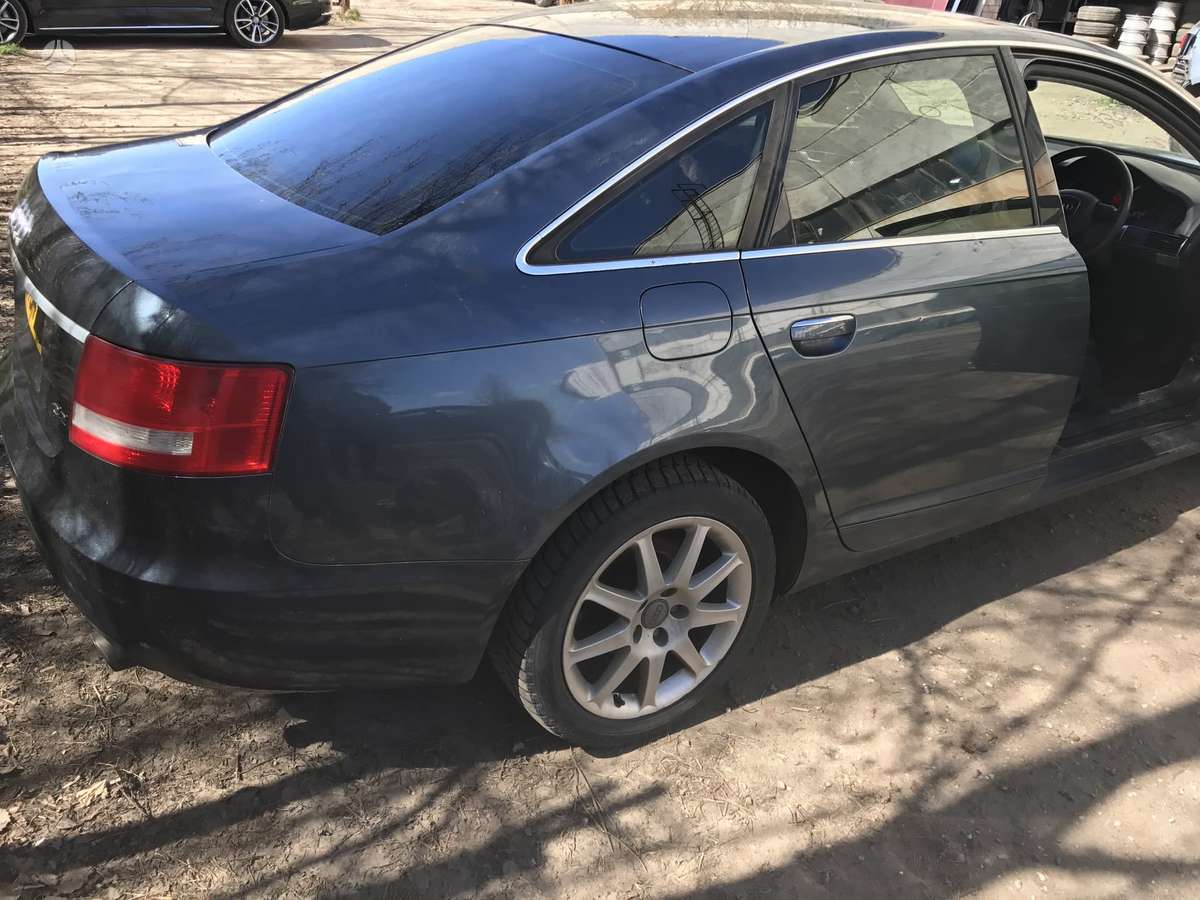 Audi A6 dalimis. Audi a6 3 2i 05m