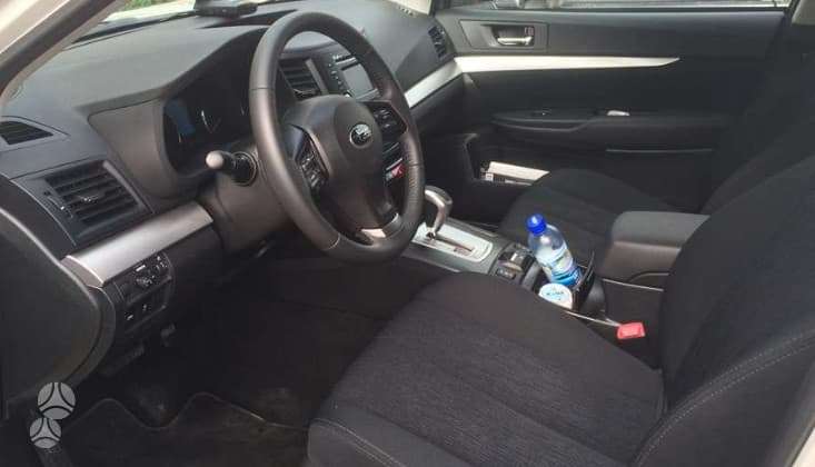Subaru Outback kėbulo dalys