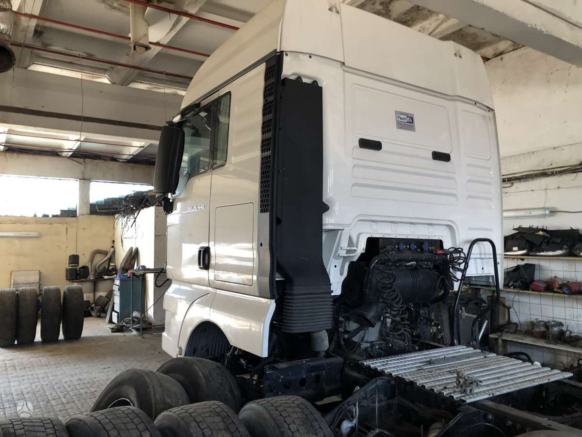 MAN 26.440  TGX, vilcējs