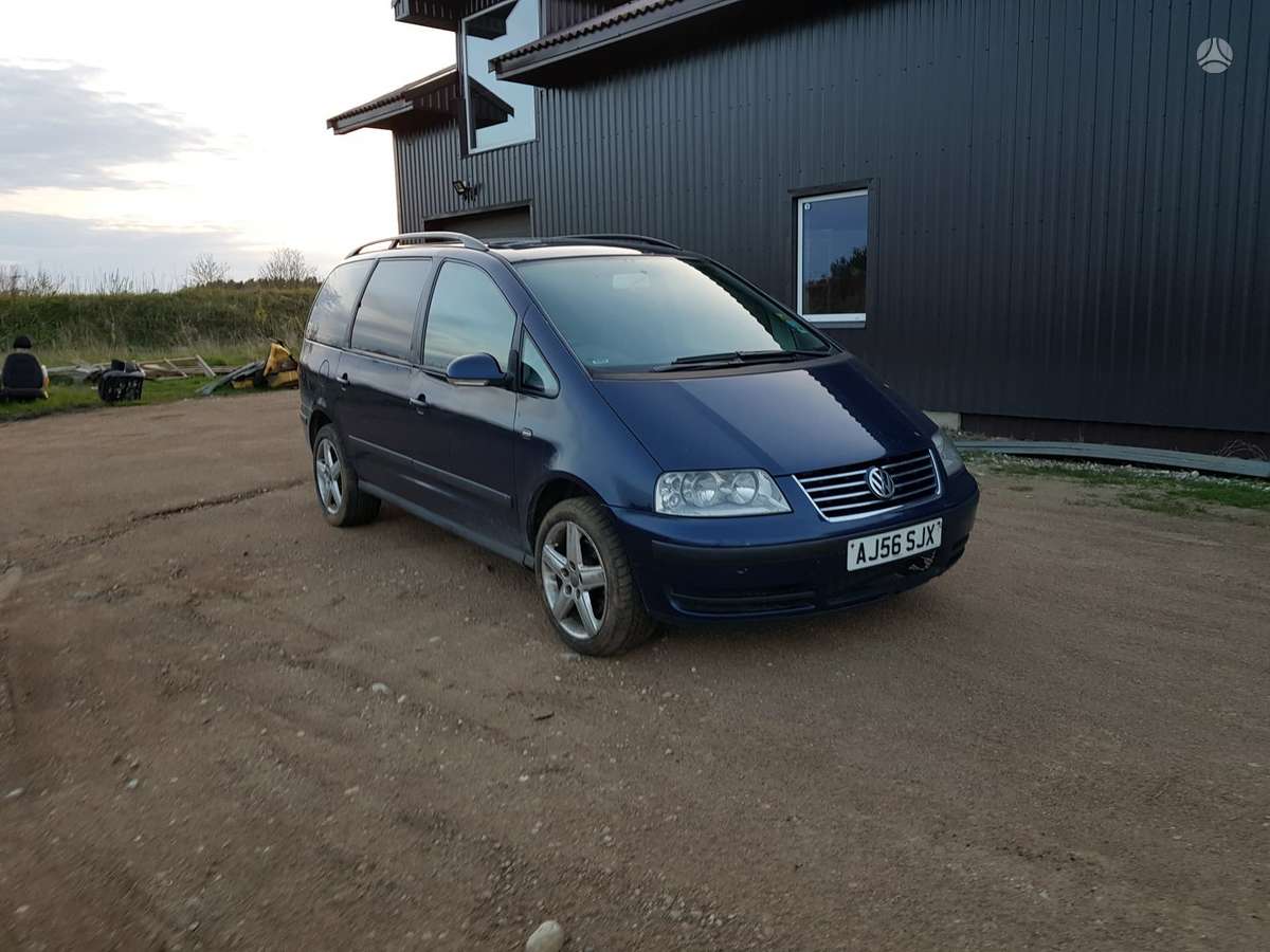 Volkswagen Sharan for parts