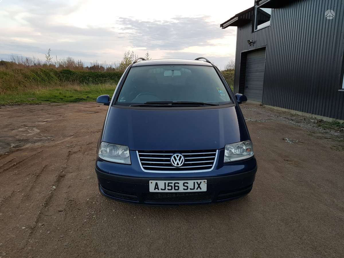 Volkswagen Sharan for parts