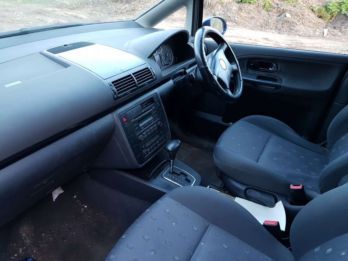 Volkswagen Sharan for parts