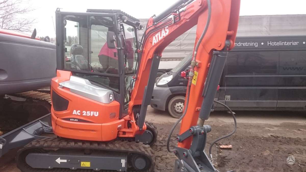 Atlas AC 25UF, mini excavator